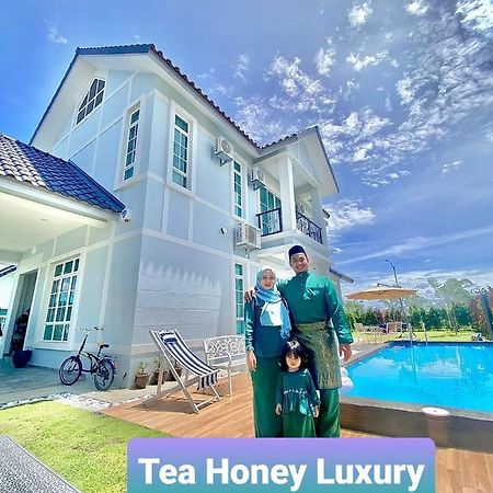 Tea Honey Luxury Villa Malacca Exterior foto