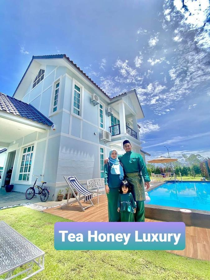 Tea Honey Luxury Villa Malacca Exterior foto